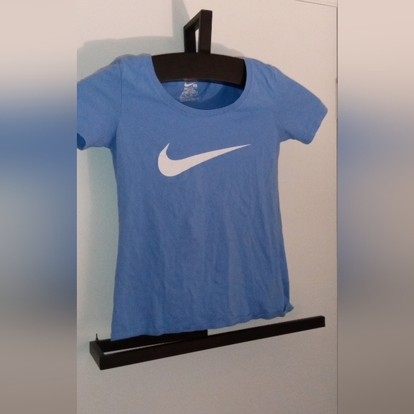 Nike Tops - Nike Tshirt size XS